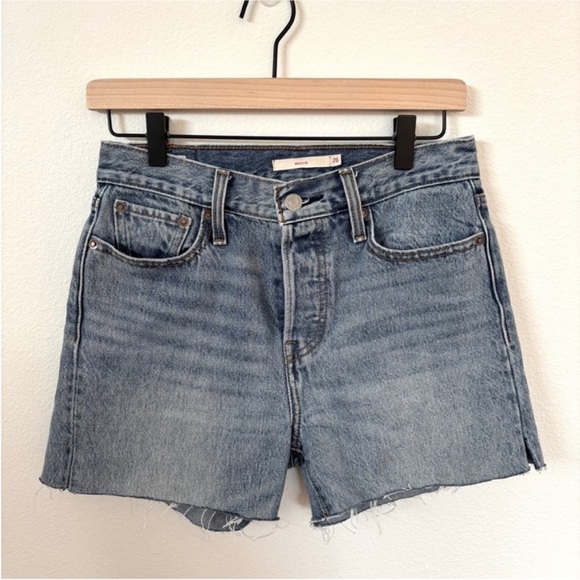 Levis Wedgie Shorts High Rise Denim Raw Cut Off Medium Wash Blue Cotton Size 26 - Picture 1 of 10
